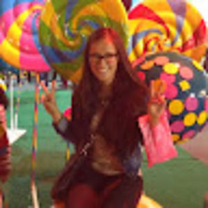 Meet your Posher, Lara